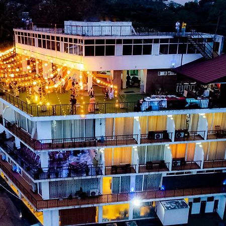 Hotel Sky View Grand Kandy Exterior foto