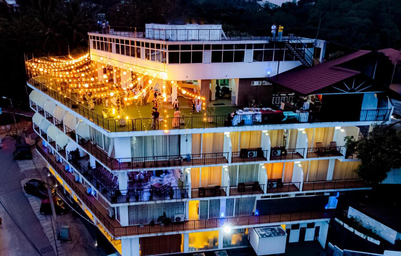 Hotel Sky View Grand Kandy Exterior foto