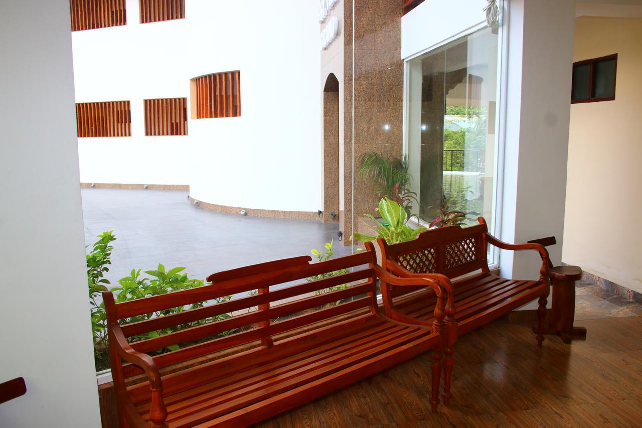 Hotel Sky View Grand Kandy Exterior foto